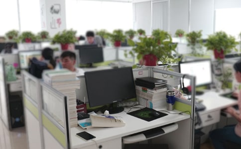 辦公室文員辭職報告