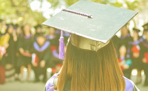 2025年通用畢業(yè)季的語錄合集45條