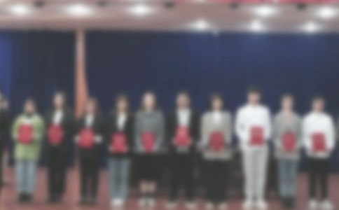 公司總經(jīng)理在七一表彰會上的總結講話