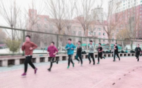 �����L������