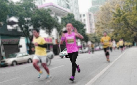 初中體育《中長跑》教案