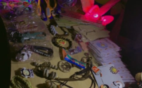 �[��?c��i)�혿�����?/></p>
<p>����1���ϸ�Įa(ch��n)Ʒ�ų��S����(du��)��������Ҳ��(du��)�����h��</p>
<p>����2�������u�ٟ��u�پƼ�������������������(l��i)�_(k��i)��Ц</p>
<p>����3��2�K�X��СƱ������һ���_(d��)�ͻ�����</p>
<p>����4����܇��܇Ʊ�������д�Ʊ���I�҂������������м�������̘�(bi��o)��ע��(c��)�����̘�(bi��o)��ȫ��(gu��)���ض����N��</p>
<p>����5��Ҫ�IҪ�����s�o�s�������^(gu��)·�^(gu��)���ÙC(j��)��(hu��)��Ҫ�e(cu��)�^(gu��)���C(j��)��(hu��)���������У���ԓ���֕r(sh��)�ͳ�����</p>
<p>����6��ɽ����ɽ�������ţ�������^���ó����۲������Q���࣬����ʲô�ó������</p>
<p>����7���F(xi��n)��(ch��ng)��(du��)���ہ�(l��i)�������������ӌ�(du��)�۵�����������������ȥ��ѽ���Qѽ��Ҫ�I�ľ��I�Ѱ������(l��i)�˄e�o�����������o����ʲô����ѽ���F(xi��n)��(ch��ng)���Ɖ��ԵČ�(sh��)�(y��n)��׌���H��Ŀ������һ������ɶ����������</p>
<p>����8���ĸ��_(k��i)��30�����BС�����϶���2�K�X��</p>
<p>����9���f(shu��)һǧ��һ�f(w��n)�����Ă�(g��)�֣�����������</p>
<p>����10�����۵İ��b�����۵����Σ����s�r(sh��)����������</p>
<p>����11����V�����������Ҳ�ٍ���һ���X��</p>
<p>����12���a(ch��n)Ʒ��(j��ng)�^(gu��)�z�(y��n)�ϸ�ų��S����(du��)����������Ҳ��(du��)�����h��</p>
<p>����13���@ô�c(di��n)�X�����F���ς�(g��)����߀�ý�С�M(f��i)��</p>
<p>����14������2Ԫ�X�����I�ؼ�����ʮ�������</p>
<p>����15�����ˮ�˴������������۶�һ��.�۲����Q���࣬����ۮ�(d��ng)�˲���������߀Ҫ���M(f��i)׌������һ����</p>
<p>����16���w��ɽ�f(shu��)Ԓ�������V��������Чѽ��ֵ��ֵ�@2�K�X����Ҫ��Ч��ѽ��</p>
<p>����17�������u�ٟ��u�پƼ���ϣ��ٟ��u�پƼ���ϵ�̎���I�õ���</p>
<p>����18�����y��������͵Ŀڱ���</p>
<p>����19����?y��n)����I���u���ǃ���Ը��</p>
<p>����20���@���Ӿ��Ǻ����I�ؼ����ǂ�(g��)������10���ò�����20���ò��ģ��@݅��ʹ��������݅�ӽ����á�</p>
<p>����21���@ô�c(di��n)�X�����X���ֲ���1980��ǰ���낀(g��)��Ҳٍ������ô�c(di��n)�X��</p>
<p>����22��һ��(g��)��һ��(g��)����һ��(g��)���ϽY(ji��)�Ĺ�������һ�ӵ���</p>
<p>����23���I�R�I��(g��)�ܣ��I�a(ch��n)ƷҪ�I��(g��)����������Ҫ�ӂ�(g��)�����I���Ӯ�(d��ng)Ȼ���Iţ��������</p>
<p>����24���ֲ����I�w�C(j��)���I������Ҫ�������I(l��ng)��(d��o)��Ո(q��ng)���(b��o)����</p>
<p>����25���f(shu��)��������ô�������׌��(sh��)��(l��i)�f(shu��)Ԓ��</p>
<p>����26���ĸ��_(k��i)��20�������Ҳ�����@2�K�X��2Ԫ�X���^�����㽻�o�ҾͲ�������</p>
<p>����27�������u���}��Ҳ�����u��ˎ��������������_(k��i)��Ц��</p>
<p>����28���@��(g��)���ɉK�X�����X�������_(d��)�_(d��)�ͻ�����(<a href=