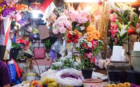 淺談中班角色游戲“花店”的指導(dǎo)策略