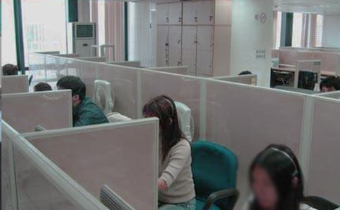 保險(xiǎn)話務(wù)員工作總結(jié)范文