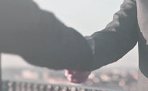 在情境中互動 在互動中交際