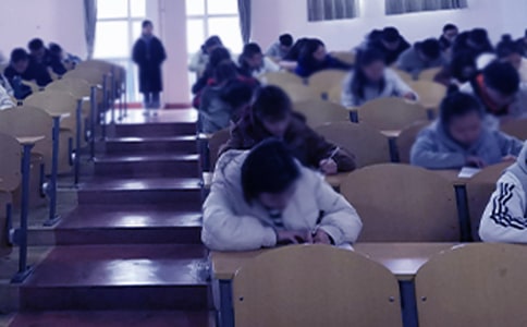 有關(guān)期中考試作文(集錦15篇)