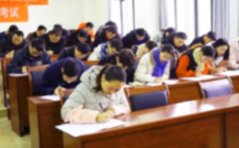 ���P��ԇ����ӛģ�弯�ϰ�ƪ