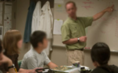 保育老師個(gè)人自查報(bào)告范文