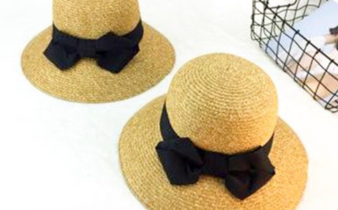 中班美術(shù)教案《帽子》