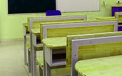 �gӭУ�ѻ�ĸУ��(bi��o)�Z100��