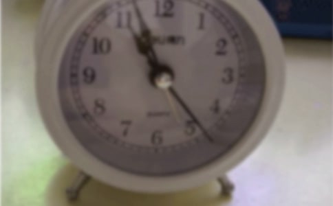 小鬧鐘的自述作文