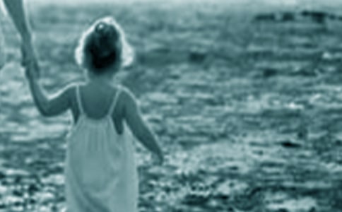 �h�DŮ��ͯ�l(f��)չ�VҪ��ʩ��r�ąR�� 