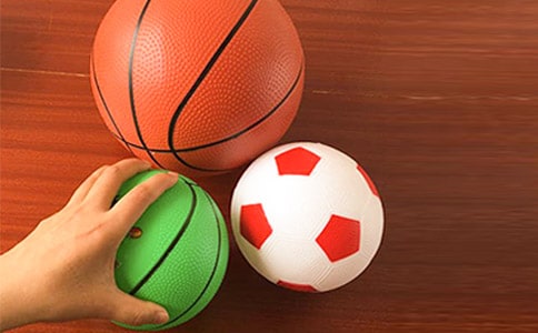 小班體育教案:好玩的皮球