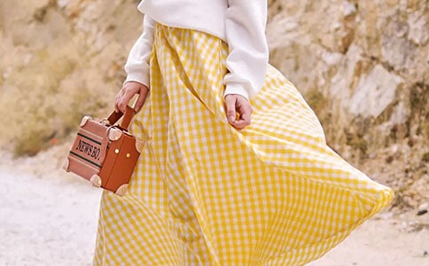 中班美術(shù)花裙子教案