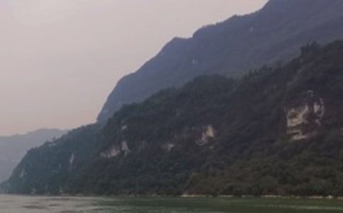 三峽人教版語文八年級上冊教案