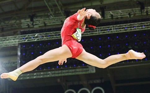 略論藝術(shù)體操的起源和在高校的發(fā)展