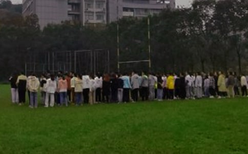 青山小學(xué)早操制度