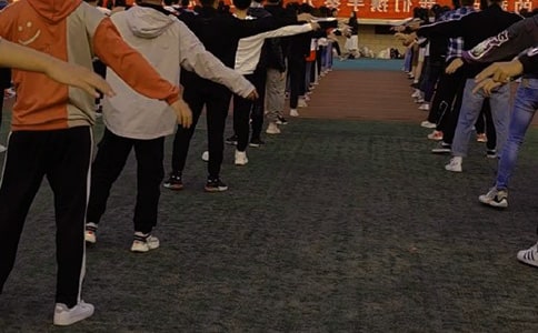 �����]������t���zӑ��3ƪ