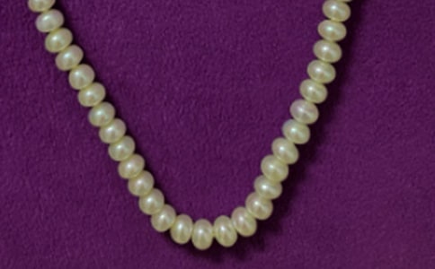 《淚珠也珍珠》 .