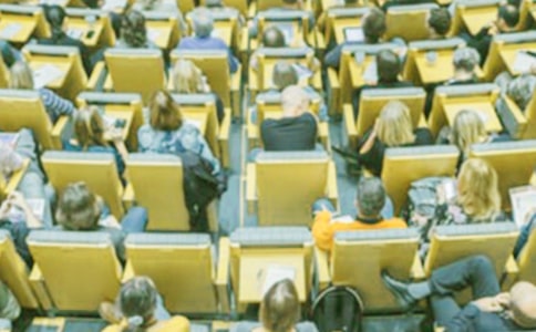 �hί��ӛ��ȫ�h�h�������ʿӭ����Մ��(hu��)�ϵ��vԒ