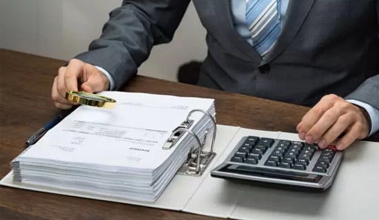 財(cái)務(wù)風(fēng)險(xiǎn)自查報(bào)告精品【6篇】